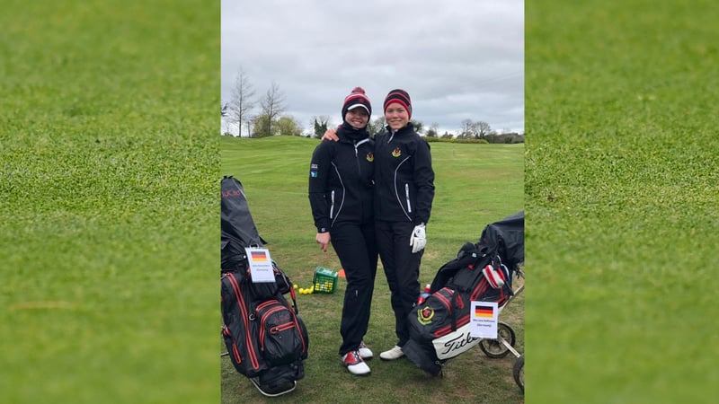 Julia Bäumen und Mia Lena Hoffmann vom GC Altenhof konnten in Irland tolle Erfahrungen sammeln. (Bild: GC Altenhof)