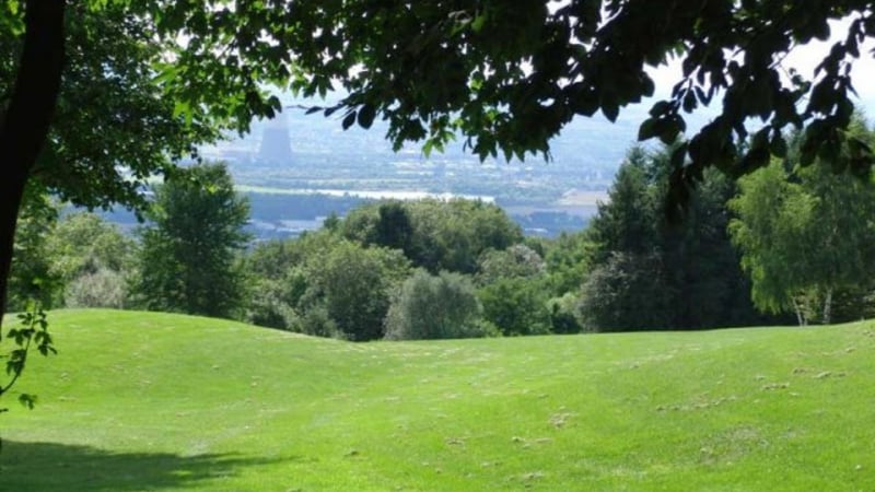 Ein Turnier mit Ausblick - Wir wünschen allen Teilnehmern viel Erfolg! (Quelle: GC Rhein-Wied)