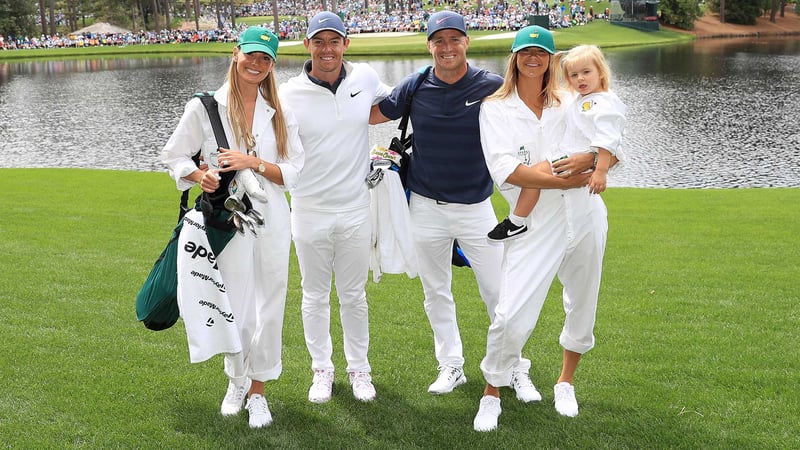 Rory McIlroy (2.v.l.) und Alex Noren (3.v.r.) mit ihren Familien beim Par-3-Contest des US Masters. (Foto: Getty)