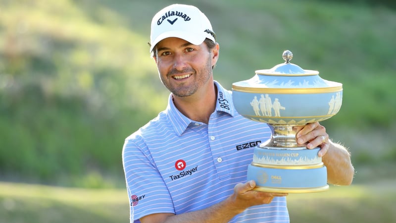 Kevin Kisner mit der Trophäe des World Golf Championshop - Dell Technologies Matchplay. (Foto: Getty)