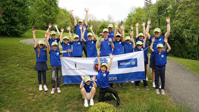 Die Jugend des GC Schloss Klingenburg freut sich über ein erfolgreiches Turnier (Foto: GC Klingenburg)