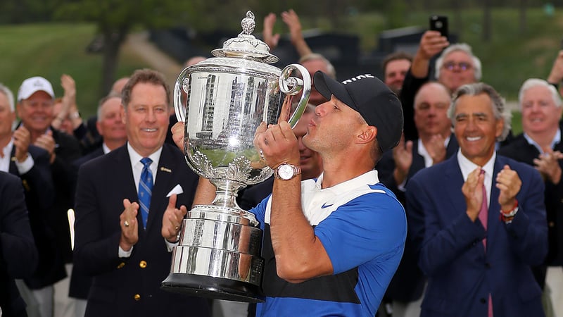 Brooks Koepka gewinnt zum zweiten Mal in Folge die PGA Championship. (Foto: Getty)