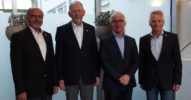 Vorstand GSC Rheine Mesum. Gerhard Baumann, Horst Ramnitz, Martin Middelhoff, Jörg Melzer (v.l.n.r.) (Bild: Golfanlage Rheine/Mesum)