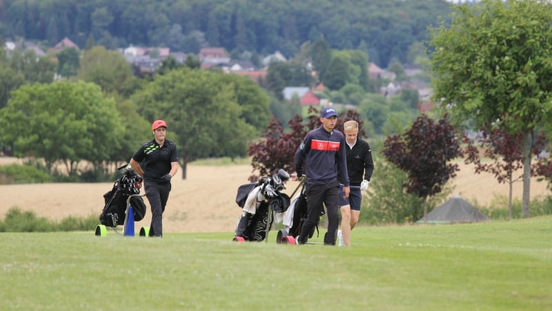 Das Führungstrio nach Tag eins lieferte sich auf den hinteren Neun einen spannenden Kampf. (Foto: Golf Post)