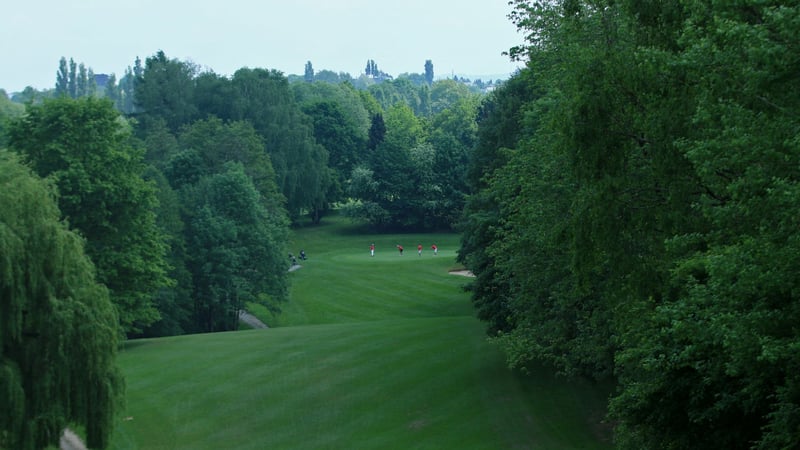 Die besten Damen und Herren der Altersklasse (AK) 50 treffen sich zu den Internationalen Amateurmeisterschaften (IAM) im Golf Club Hubbelrath. (Foto: DGV)