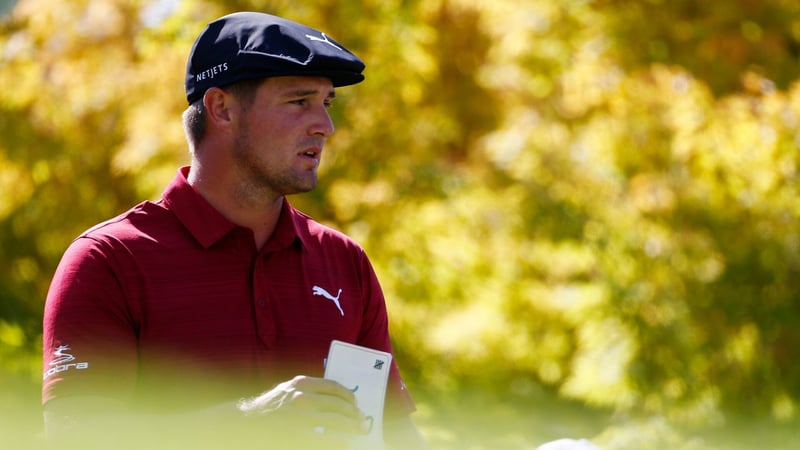 Bryson DeChambeau macht sich gegen Vormittag für seine erste Runde bereit. (Bildquelle: Getty)