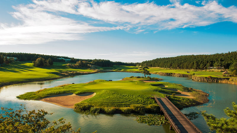 Für die Stars der PGA Tour geht es auf die südkoreanische Insel Jeju zum CJ Cup. (Foto: Nine Bridges)