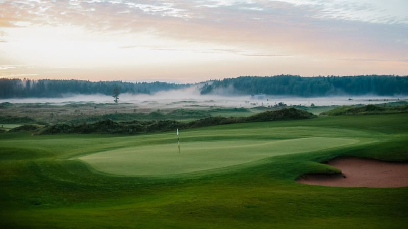 Im Schleier der Natur - Das GORKI Golf & Resort in St. Petersburg. (Bildquelle: Helma Scheffler)