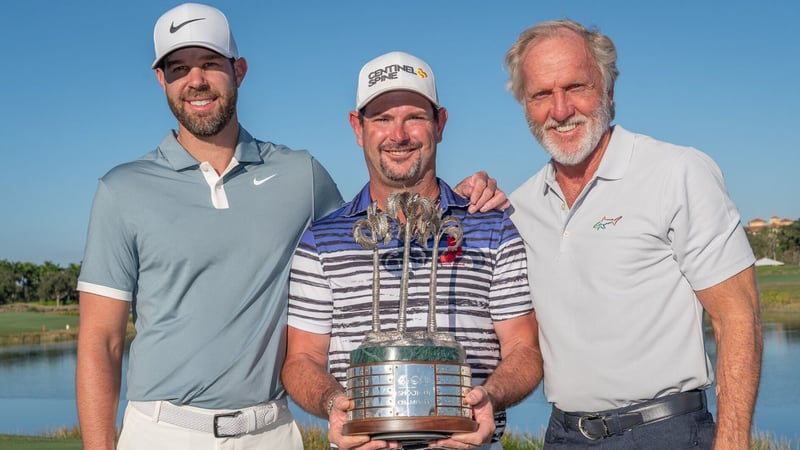 Kevin Tway (li.) und Rory Sabbatini (mi.) gewinnen das QBE Shootout 2019. (Foto: Twitter/@QBEShootout)