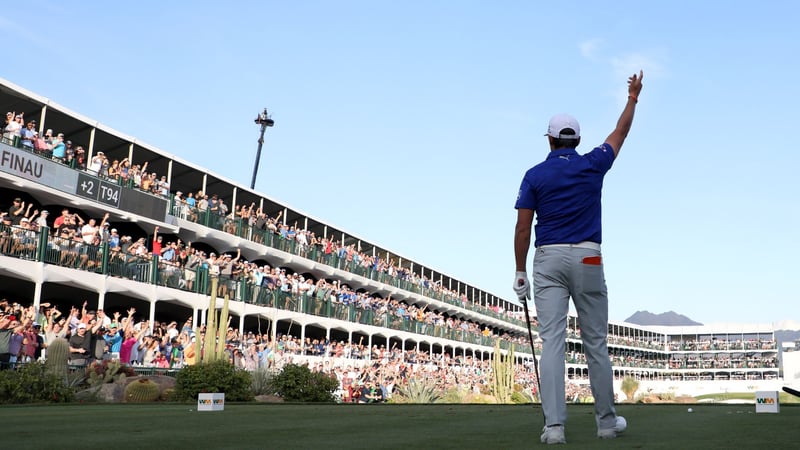 Die große Party an Loch 16 des TPC Scottsdale bei der Waste Management Phoenix Open. (Foto: Getty)