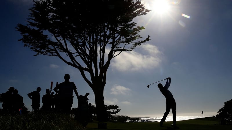 In Pebble Beach ist der ehemalige Weltranglistenerste noch vorne mit dabei. (Bildquelle: Getty)