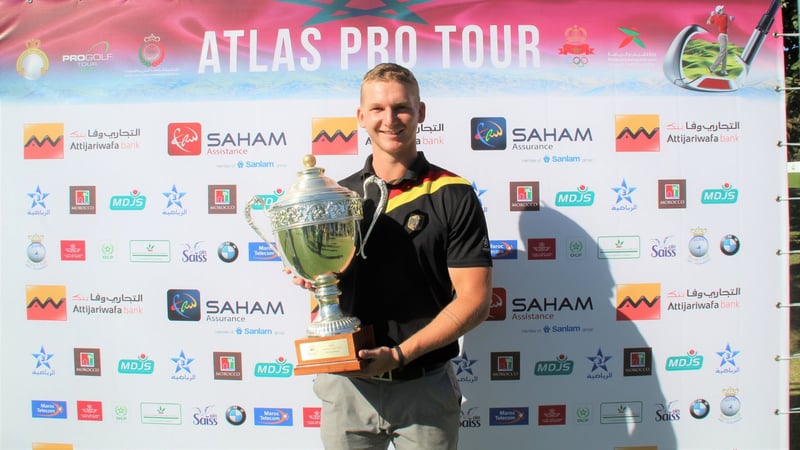 Nick Bachem ist der strahlende Sieger der Open Royal Golf Anfa Mohammedia. (Foto: Pro Golf Tour)