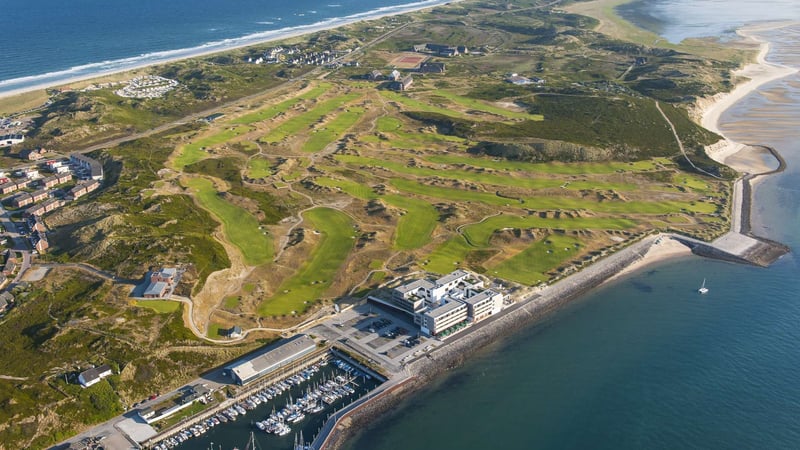 Beidseitig von Wellen umspült liegt das Resort Budersand am südlichsten Ende von Sylt. (Foto: Budersand Hotel & Spa Sylt)