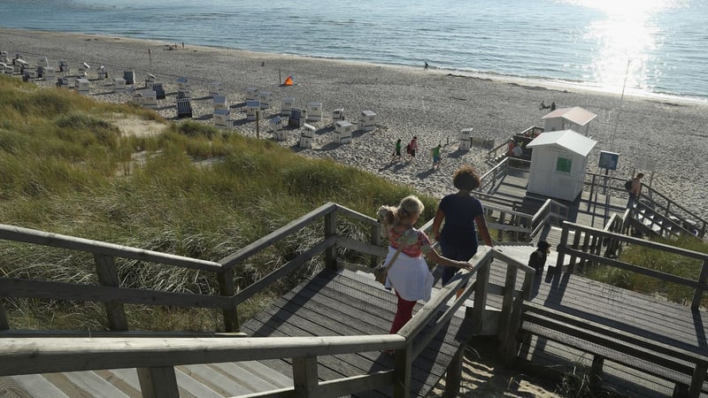 Sylt ist für seinen langen Sandstrand und die Dünenlandschaft bekannt. Doch auch Golfer kommen voll auf ihre Kosten. (Foto: Getty)