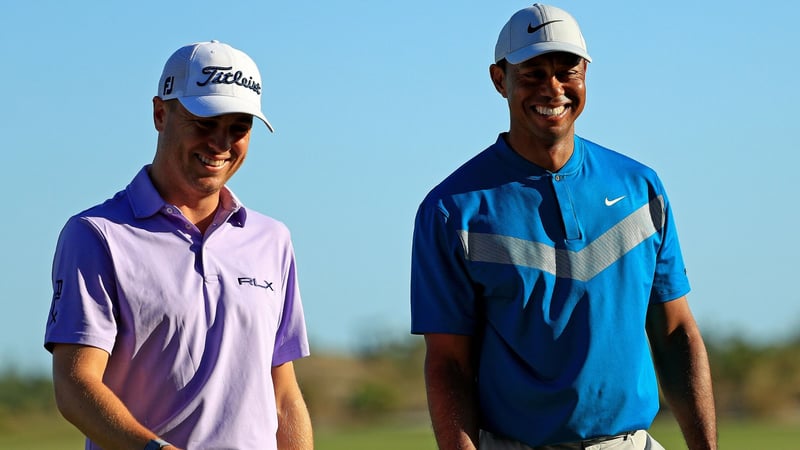 Justin Thomas und Tiger Woods verstehen sich bestens. (Foto: Getty)