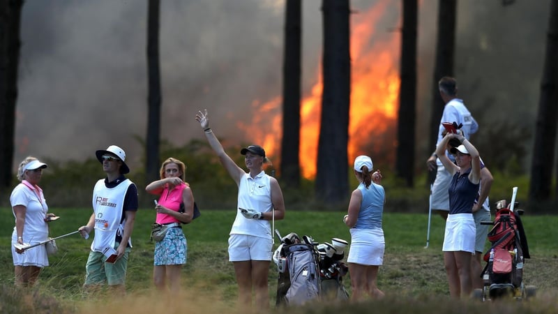 Feuer am Wentworth Golf und Country Club. (Foto: Getty)
