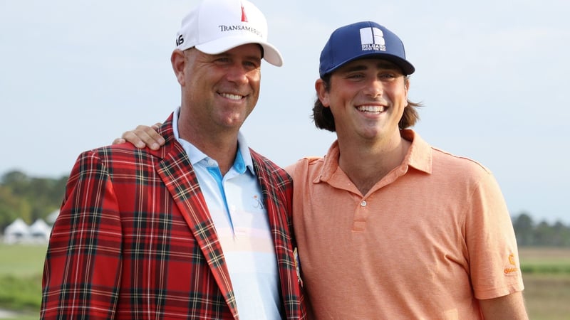 Stewart Cink gewinnt mit seinem Sohn am Bag das zweite Mal in 2021 auf der PGA Tour. (Foto: Getty)