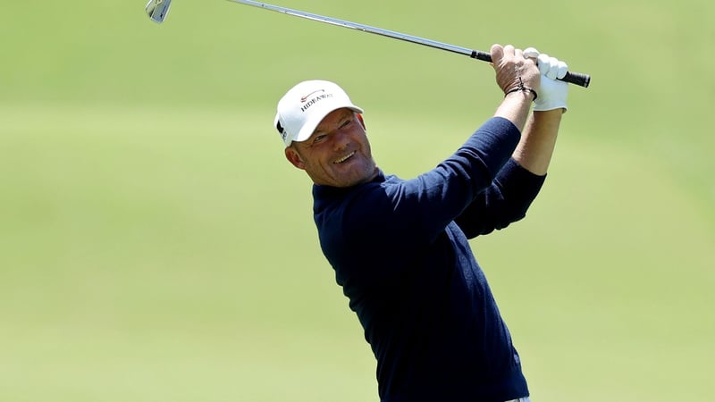 Alex Cejka lieg vor dem Finale der Senior PGA Championship nur einen Schlag hinter dem Führenden Steve Stricker. (Foto: Getty)