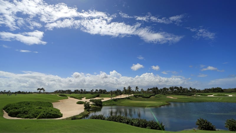 Golfen in malerischen Ambiente: Die Dominikanische Republik hat einige wunderschöne Golfplätze zu bieten. (Foto: Getty)