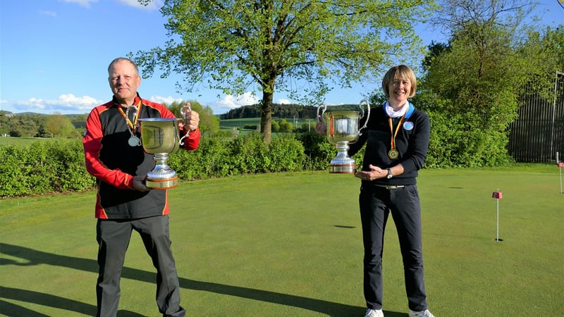 Die Sieger der deutschen Meisterschaften 2021 im GC Lauterhofen (AK50). Nicol Elshoff und Martin Birkholz. (Foto: DGV)