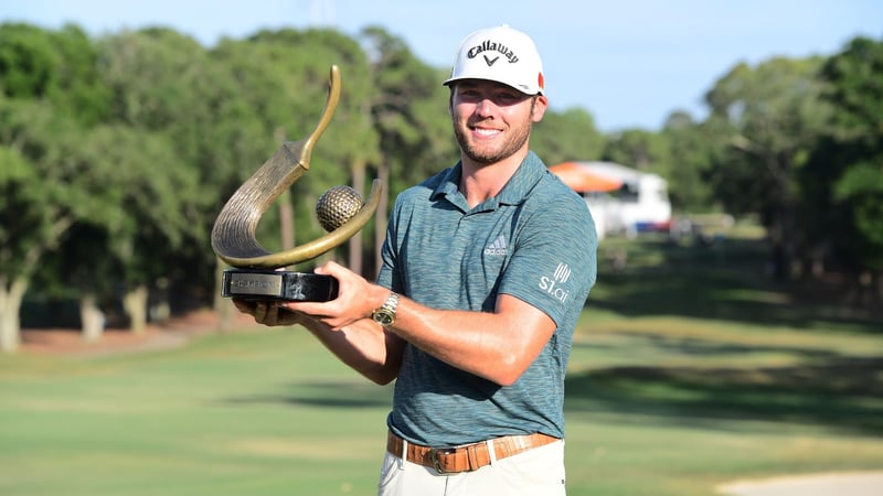 Sam Burns sichert sich seinen ersten PGA Tour Titel. (Foto: Getty)