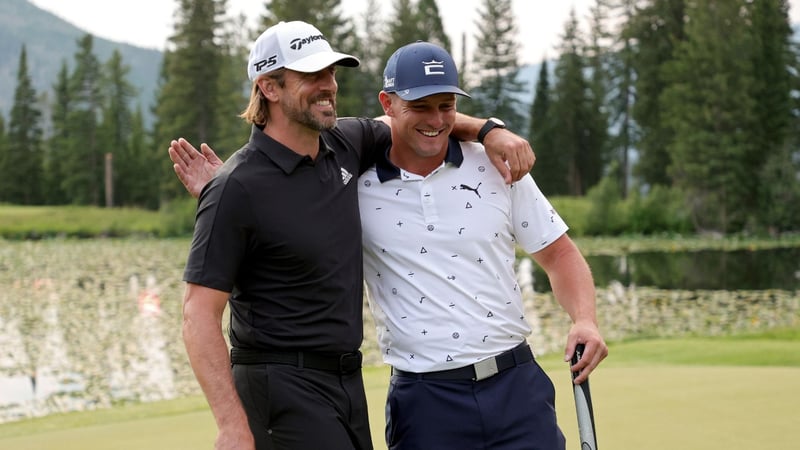 Die Sieger von The Match: Bryson DeChambeau und Aaron Rodgers bezwangen Phil Mickelson und Tom Brady. (Foto: Getty)