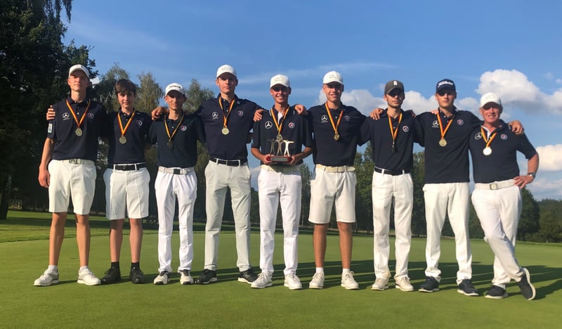 Am Sonntag, den 12. September 2021 wurde das Team AK 18 Jungen des Golfclub Mannheim-Viernheim zum ersten Mal in der Vereinsgeschichte Deutscher Mannschaftsmeister (Bildquelle: GC Mannheim-Viernheim 1930 e.V)