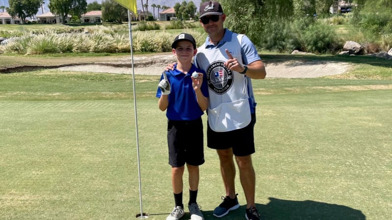 Der 11-jährige Jake Martinez schafft das, wovon andere Träumen. Zwei Hole-on-Ones bei einem Turnier (Foto: Twitter/uskidsgolf)