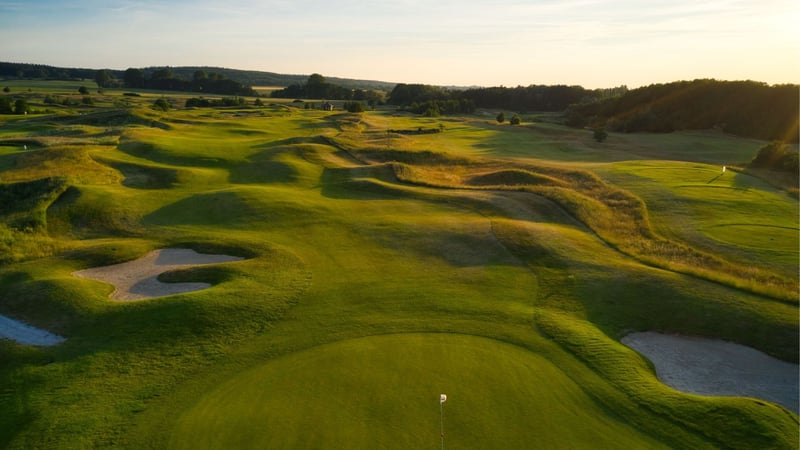 Das Golfresort Wittenbeck im Golfkalender 2022. (Foto: Ch. Wiporzki)