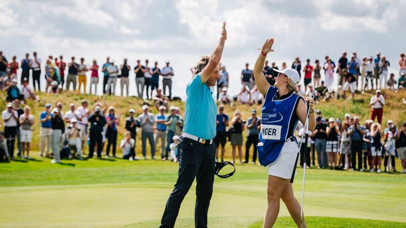 Bernhard Langer mit seiner Tochter bei der WinstonOpen. (Foto: Tobias Kuberski)