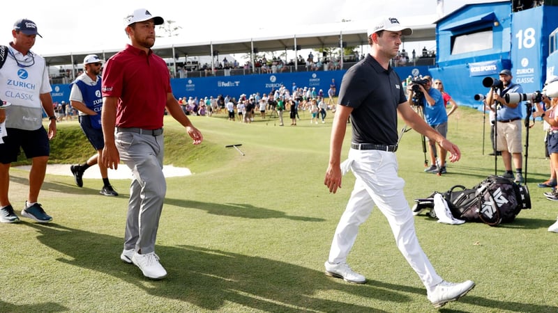 Xander Schauffele und Patrick Cantlay verlassen mit dem nächsten Rekord das 18. Grün auf der PGA Tour. (Foto: Getty)