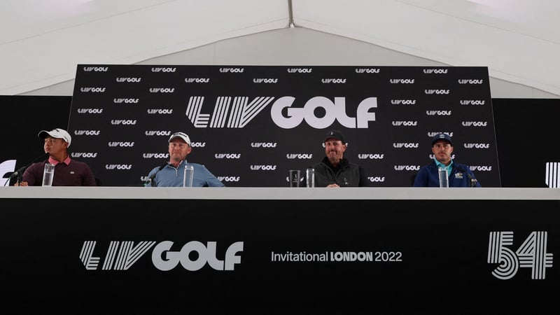 Die Pressekonferenz zum ersten Event der LIV Golf Series. (Foto: Getty)