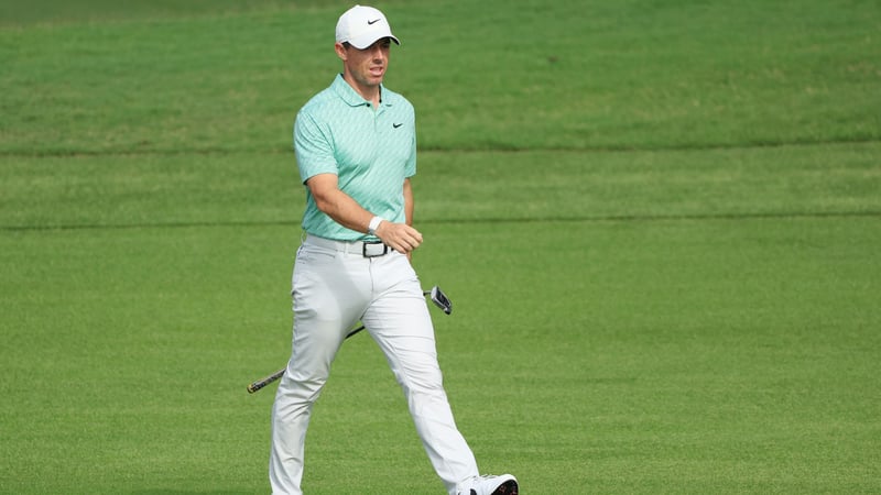 Rory McIlroy holte am zweigeteilten Moving Day auf der PGA Tour ordentlich auf. (Foto: Getty)