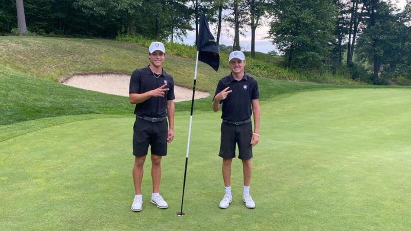 Zwei Amateurgolfern des Holy Cross Golf Teams gelang ein doppeltes Albatros. (Foto: Instagram @hcrossmgolf)