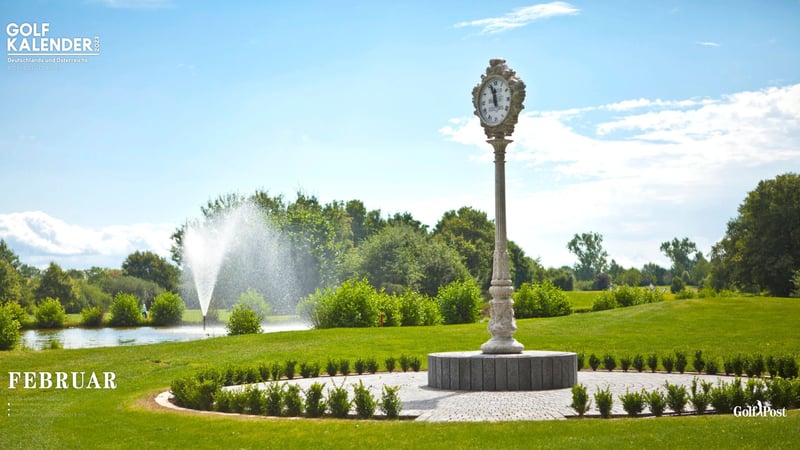 Der Schlossplatz des GC Schloss Miel im Golfkalender 2023.