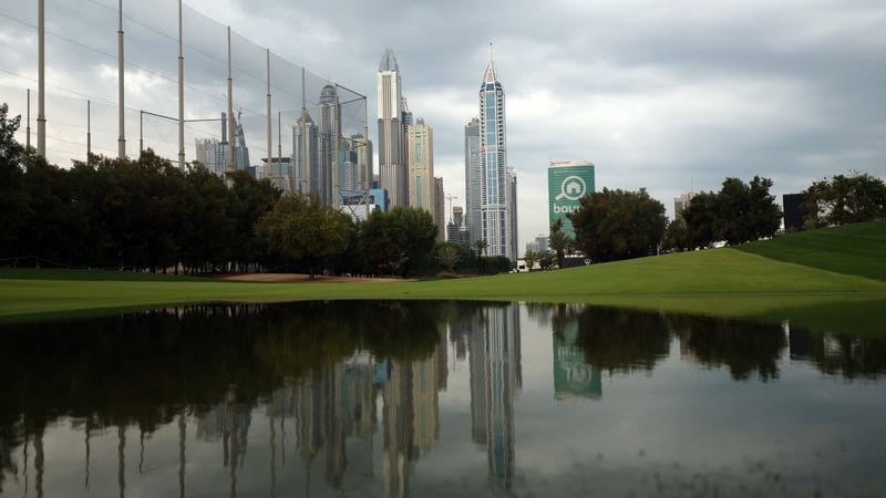 Kein angelegter See: Aufgrund starker Regenfälle ist noch immer Chaos bei der Hero Dubai Desert Classic. (Foto: Getty)