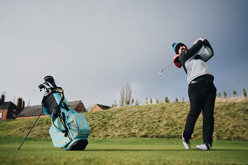 Eines der neuen All Elements Silencer Cart Bags in Aktion. (Foto: OGIO)