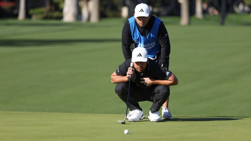 Sind ein eingespieltes Team: Xander Schauffele und sein Caddie Austin Kaiser. (Foto: Getty)