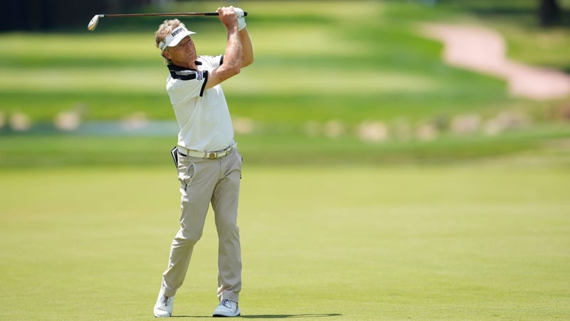 Mit fast 66 Jahren steht Bernhard Langer aktuell an de Spitze US Senior Open Championship. (Foto: Getty)