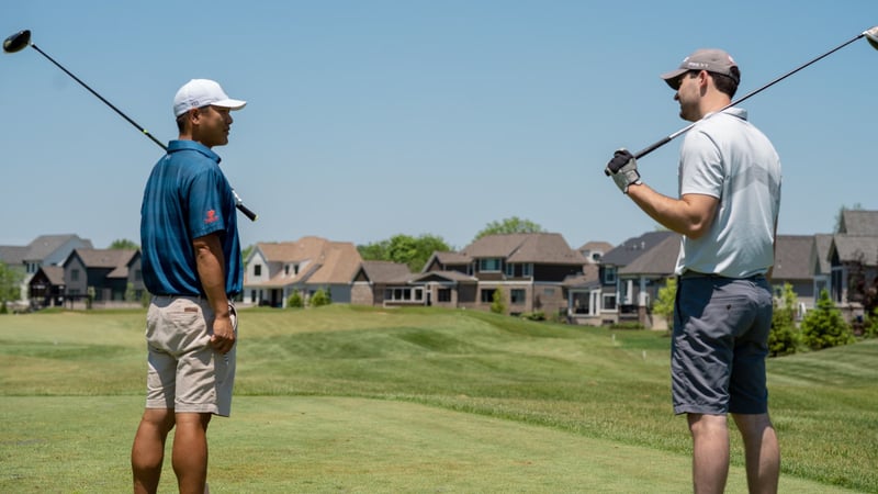 Die Clubmeisterschaften stehen in zahlreichen Golfclubs in den kommenden Wochen an. (Foto: Unsplash / Courtney Cook)