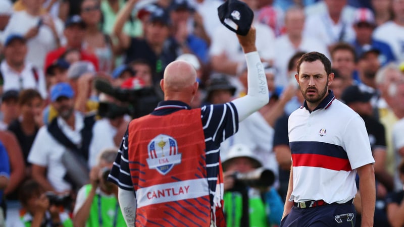 Patrick Cantlay und Caddie Joe LaCava am Samstag des Ryder Cup 2023. (Foto: Getty)