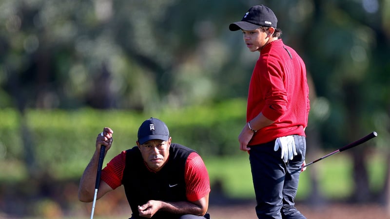 Tiger Woods gibt demnächst sein Comeback. Bei der PNC Championship bildet er mit Sohn Charlie ein Team (Foto: Getty)