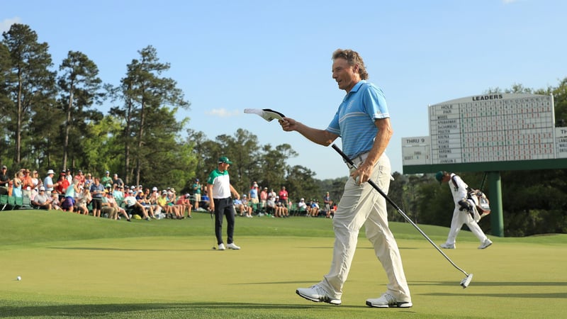 Bernhard Langer wird 2024 ein letztes Mal seinen Hut vor den Patrons beim US Masters ziehen. (Quelle: Getty)