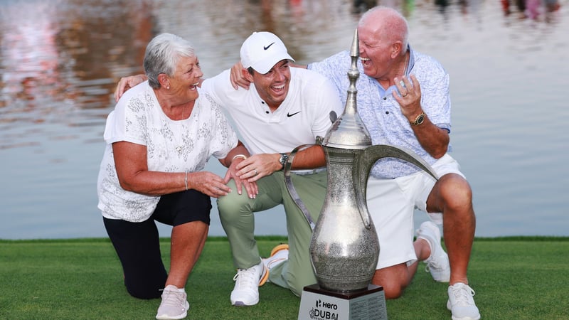 Rory McIlroy gewinnt auf der DP World Tour und feierte den Sieg zusammen mit seinen Eltern. (Quelle: Getty)