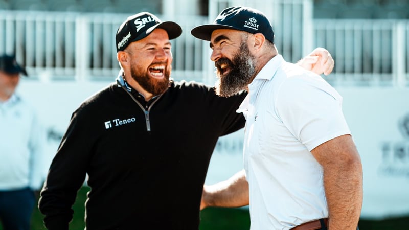 Jason Kelce macht Birdies, Shane Lowry macht Kostüme – das PGA Tour Pro-Am hielt einiges bereit. (Foto: Twitter@ShaneLowryGolf)