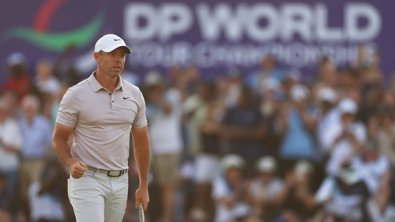 Rory McIlroy geht durch eine 68 am Samstag als Führender in den Finaltag der DP World Tour Championship (Foto: Getty)