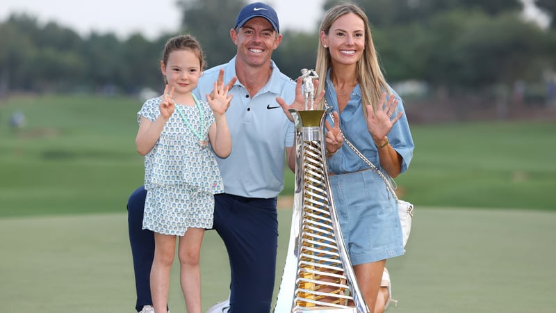 Rory nach seinem Triumph beim Race to Dubai mit seiner Familie. Hier kommt die Back Nine (Foto: Getty)