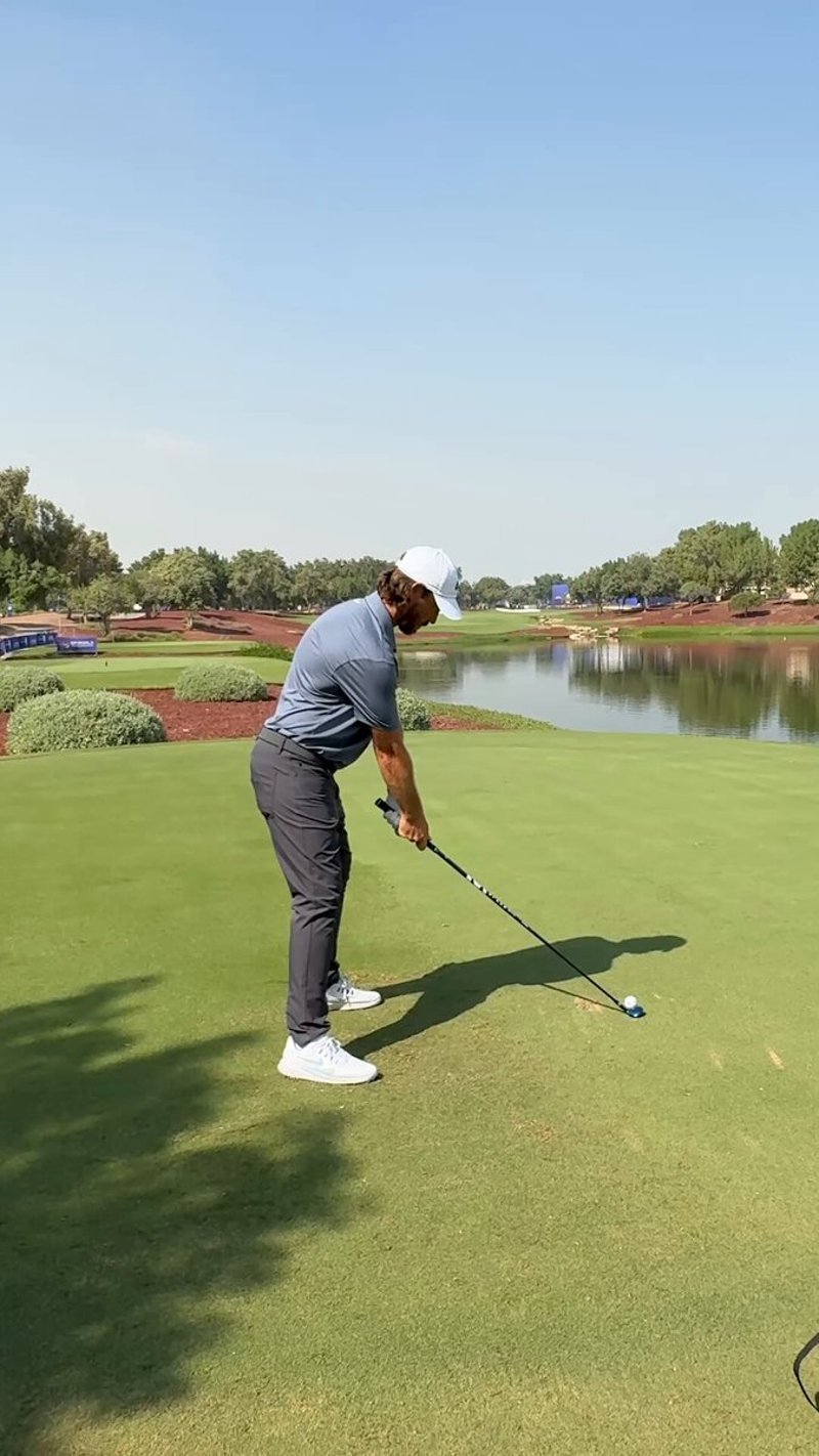 Tommy Fleetwood sorgt mit Mini-Driver für Lacher bei DP World Tour - (@DPWorldTour)