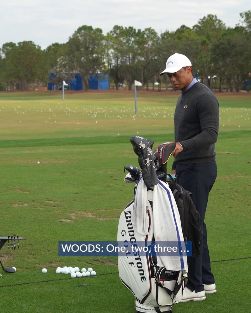 Tiger Woods staunt über Fred Couples‘ große Schläger-Auswahl beim PNC Championship - (@ChampionsTour)