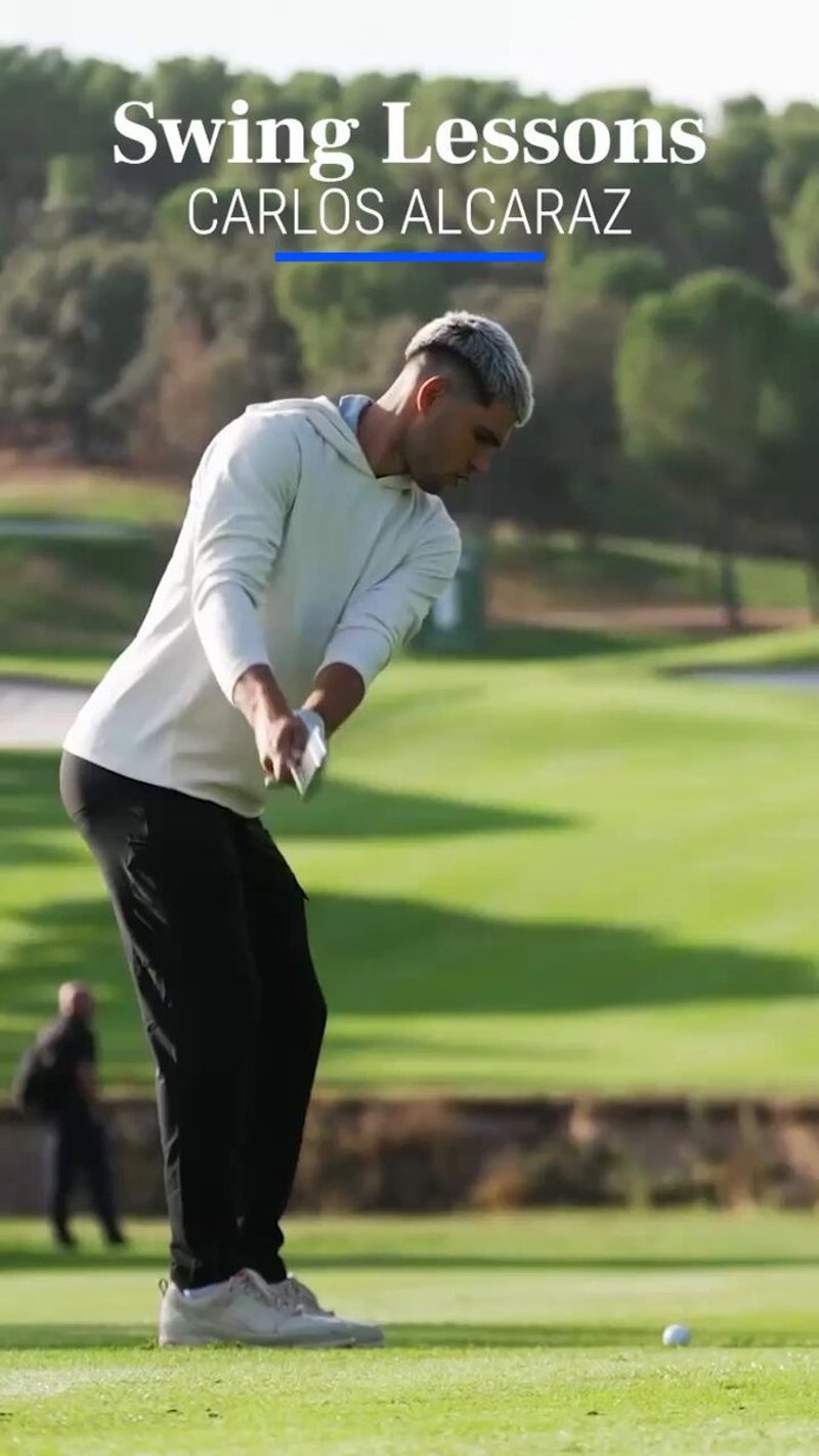 Carlos Alcaraz zeigt Golf-Schwung mit PGA Coach Justin Kraft - (@PGA)